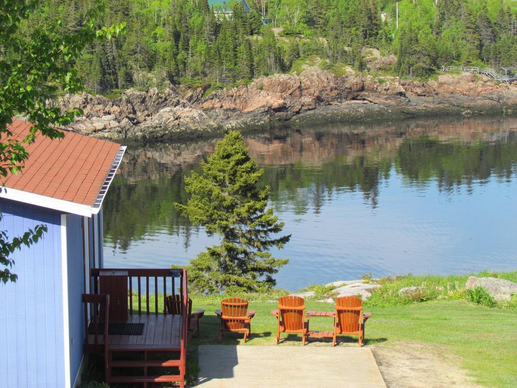 Les Chalets Au Bord De La Mer Les Escoumins Exterior foto